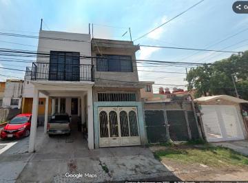 Casa de 3 habitaciones, Cuautitlán Izcalli · Casa en Venta en La Colonia Cuatitlan Izcalli Parques en La Calle Tierra Florida 46 A, Edo de México