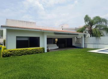 Casa de 3 habitaciones, Atlatlahucan · Casa con 3 Dorm. en Renta en Lomas de Cocoyoc, 300 m² Superficie de Terreno