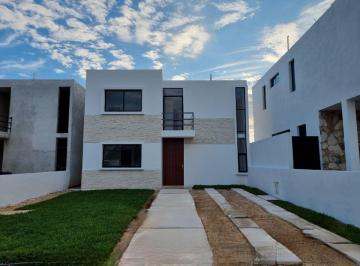 Casa de 3 habitaciones, Conkal · En Venta Casa a Estrenar en Privada con Amenidades en Conkal, Merida | 3 Recamaras