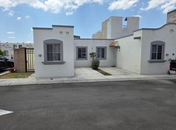 Casa en condominio de 2 habitaciones, Querétaro · Se Renta Casa de un Nivel