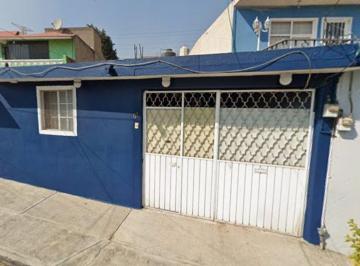 Casa de 3 habitaciones, Cuautitlán Izcalli · Casa con 3 Recámaras en Venta en La Quebrada Ampliación, Cuautitlán Izcalli, ¡Gran Oferta!