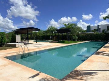 Terreno / Lote , Conkal · Terreno en Venta en Privada con Amenidades en Conkal, Merida