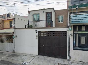 Casa de 3 habitaciones, Cuautitlán Izcalli · Casa en Venta en Ensueños, Cuautitlán Izcalli