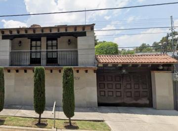 Casa de 5 habitaciones, Naucalpan de Juárez · Casa en Venta en Bosque de Echegaray, Naucalpan de Juárez, Cerca de La Green Plaza