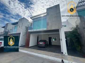 Casa · 174m² · 3 Recámaras · 2 Estacionamientos · Renta Casa Moderna con o Sin Muebles Priv San Roman Ciudad del Carmen
