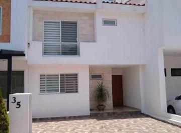 c4461e16c2c94ccefd9674a01d1c539206f5b6dba47f50f2436a5c8ed357a1b3 · Casa en Renta en Schoenstatt, Corregidora