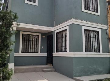 Casa · 122m² · 3 Recámaras · 1 Estacionamiento · Casa en Renta Paseo de Cumbres