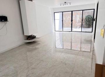 Casa de 4 habitaciones, Guadalajara · Casa en Renta en Una Sola Planta en Jardines del Bosque