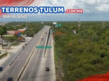 Terreno / Lote , Solidaridad · Terreno en Esquina de 4180 m² a Solo Unos m de La Plaza Comercial de Puerto Aventuras