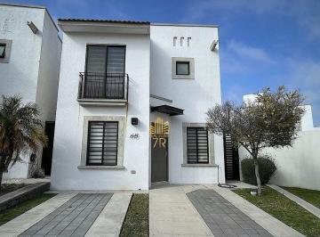 8cda784d53e245f99d981a0d90427d67c42f138d9153cdfe8987d533f42ee8da · Casa en Renta en Provenza, El Marques