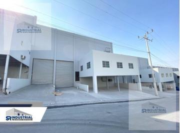 Bodega comercial · 960m² · 4 Estacionamientos · Bodega en Renta Santa Catarina