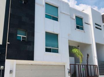 Casa de 4 habitaciones, Monterrey · Casa en Venta en Cumbres 6 Sector D, Monterrey