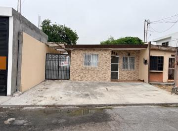 Casa · 100m² · 2 Recámaras · 1 Estacionamiento · Casa - Santa Cruz