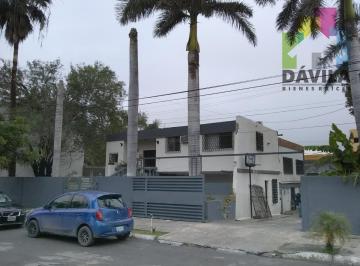 Casa · 477m² · 5 Estacionamientos · (Bdcv2223) Casa en Venta en Colonia Petrolera, Reynosa Info. 833. 138. 7540