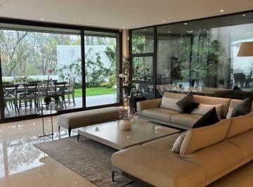 Casa de 3 habitaciones, Huixquilucan · Venta Casa Lomas Country Club - Vista Arbolada - Moderna