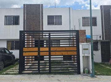 Casa · 80m² · 2 Recámaras · 1 Estacionamiento · Casa Amueblada