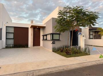 Casa · 160m² · 2 Recámaras · 2 Estacionamientos · Practica y Comoda Casa con 2 Recámaras y 2 Baños $2,475,000