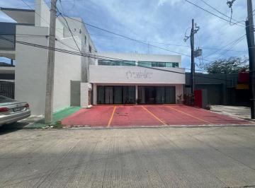 Local comercial , Cancún · Amplio y Centrico Local en Renta, 400 m², a 50 Mt de Av Tulum, Calle Tejon, Sm 20