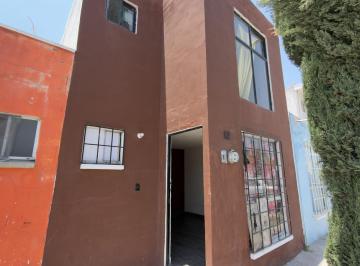 Casa · 69m² · 3 Recámaras · 1 Estacionamiento · Casa en Fraccionamiento Hacienda La Cruz