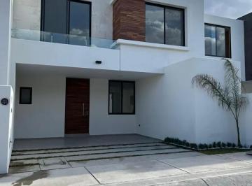 1 · Casa en Renta en Reserva Santa Mónica Al Sur de Aguascalientes