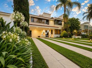 Casa de 3 habitaciones, Zapopan · Casa en Renta en Valle Real