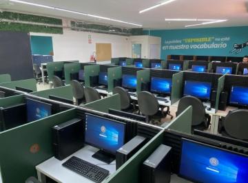 Inmueble productivo urbano · 2963m² - Rolando Gamez · Renta de Estaciones Operativas Para Call Center / Contact Center