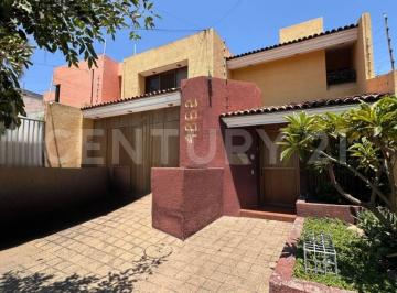 Casa · 423m² · 5 Recámaras · 2 Estacionamientos · Casa en Venta a 5 Min. de Andares, Patria Universidad, Zapopan