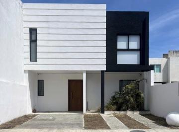 Casa · 126m² · 3 Recámaras · 2 Estacionamientos · Casa en Venta en Mallorca Residencial