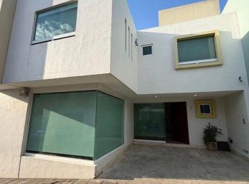 Casa de 3 habitaciones, Morelia · Casa en Venta Lomas de Las Américas