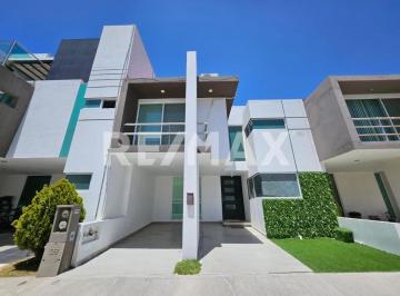Casa · 166m² · 3 Recámaras · 2 Estacionamientos · Casa en Venta Fraccionamiento Santa Monica - (4)