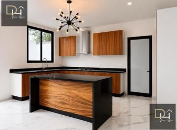 Casa · 288m² · 3 Recámaras · 2 Estacionamientos · ¡Bonita Casa Totalmente Nueva en Venta/renta en Residencial Aqua!