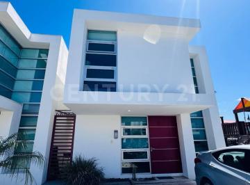 Casa · 91m² · 2 Recámaras · 2 Estacionamientos · Casa en Renta, Fraccionamiento Estancia, Ensenada B. C.