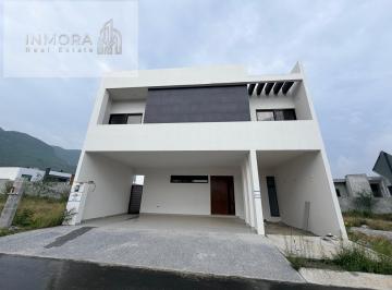 Casa · 402m² · 4 Recámaras · 3 Estacionamientos · Casa en Zona El Uro