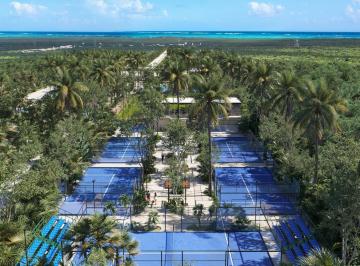 Terreno / Lote · 250m² · Terreno a 10 Minutos del Mar/ 10% de Enganche/ Playa del Carmen/ Club Deportivo/ Plusvalia.