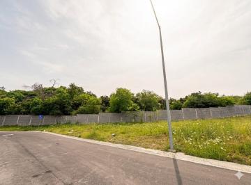 Terreno / Lote · 229m² · Terreno en El Barrial