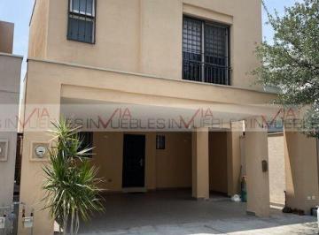 Casa · 181m² · 3 Recámaras · 2 Estacionamientos · Casa en Renta en Anáhuac Campoamor