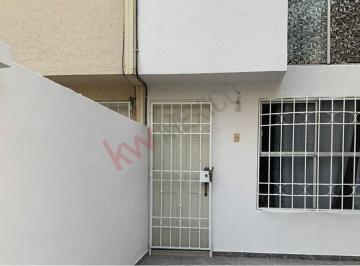 N/A · Venta de Casa en Almoloya de Juarez, Estado de México, Calles Pavimentadas y Disponibilidad de Servic