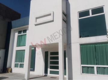 N/A · Venta de Casa en Toluca, Comercios y Servicios