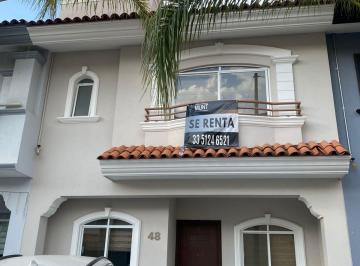 Casa de 4 habitaciones, Zapopan · Casa en Renta