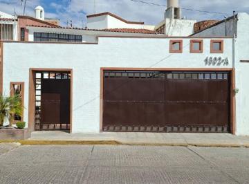 Casa de 1 habitación, Aguascalientes · Fgt - Casa en Venta - Valle Dorado