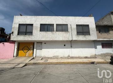 Casa · 254m² · 4 Recámaras · 2 Estacionamientos · Casa en Venta, Talabarteros, Chimalhuacan Estado de Mexico
