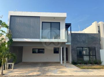 Casa en condominio · 260m² · 3 Recámaras · 2 Estacionamientos · Casa en Condominio en Venta en Pueblo Conkal