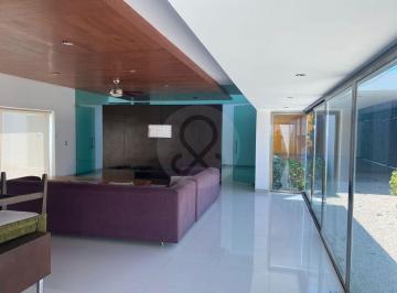 Casa · 762m² · 3 Recámaras · 4 Estacionamientos · Casa en Venta en Fraccionamiento Altabrisa