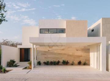 Casa · 243m² · 3 Recámaras · 2 Estacionamientos · Casa en Venta en Pueblo Conkal