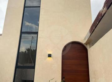 Casa · 186m² · 2 Recámaras · 2 Estacionamientos · Casa en Venta en Garcia Gineres