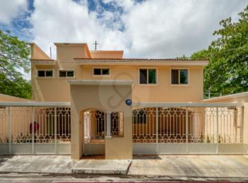 Casa · 417m² · 4 Recámaras · 4 Estacionamientos · Casa en Venta en Felipe Carrillo Puerto Nte
