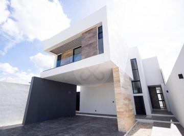 Casa · 225m² · 3 Recámaras · 2 Estacionamientos · Casa en Venta en Pueblo Conkal