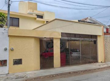 Casa · 320m² · 3 Recámaras · 2 Estacionamientos · Casa en Venta en México Norte