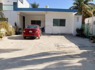Casa · 109m² · 2 Recámaras · 4 Estacionamientos · Casa en Venta en Pueblo Chicxulub Puerto