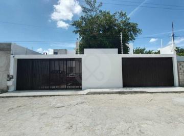 Casa · 422m² · 4 Recámaras · 5 Estacionamientos · Casa en Venta en Pueblo Dzitya